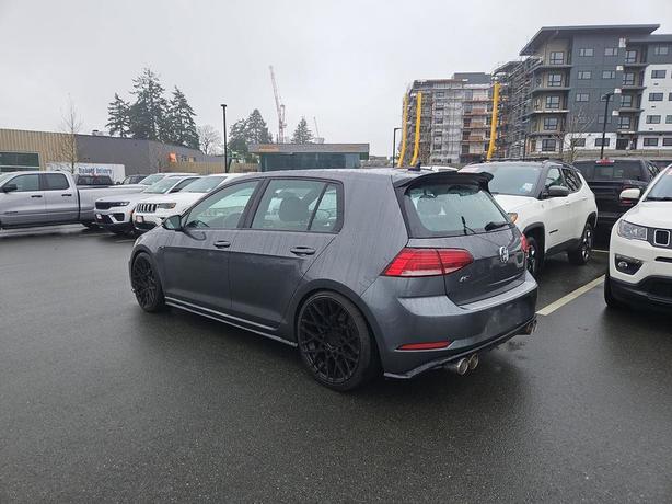 2019 Volkswagen Golf R | Manual | Heated Seats! image 4