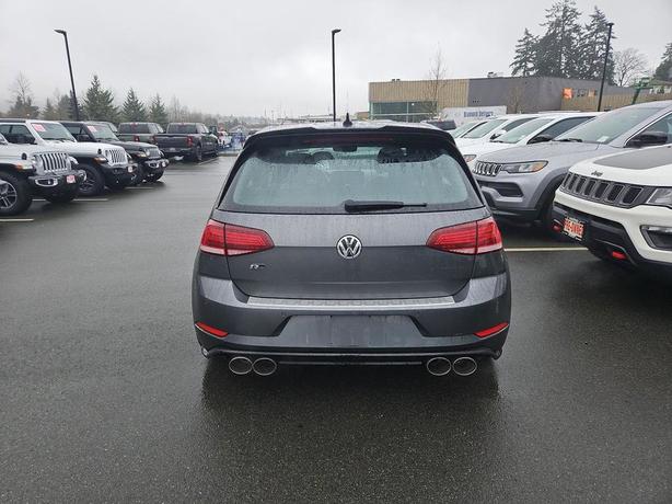 2019 Volkswagen Golf R | Manual | Heated Seats! image 5