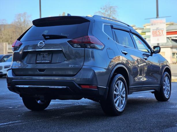 2019 Nissan Rogue SV - Power Driver's Seat, Push Button Start image 5