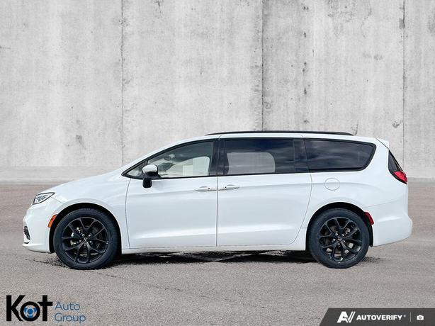 2023 Chrysler Pacifica Touring L | Power Sunroof | Remote Start | Heated Seats & image 2