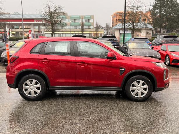 2021 Mitsubishi RVR ES AWC - One Owner, Heated Seats, BlueTooth image 5