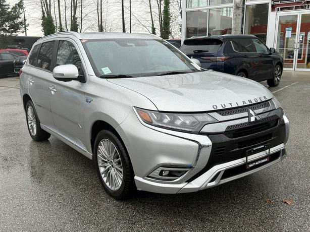 2022 Mitsubishi Outlander PHEV GT - New Brakes, New Tires, Local BC, Sunroof image 3