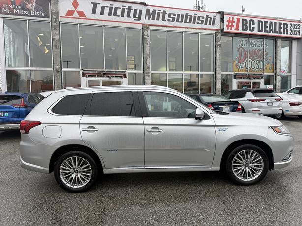 2022 Mitsubishi Outlander PHEV GT - New Brakes, New Tires, Local BC, Sunroof image 5