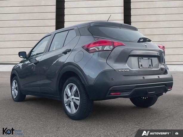 2020 Nissan Kicks S FWD GREAT ON GAS! NO ACCIDENTS! NISSAN AUDIO SYSTEM WITH TOU image 4