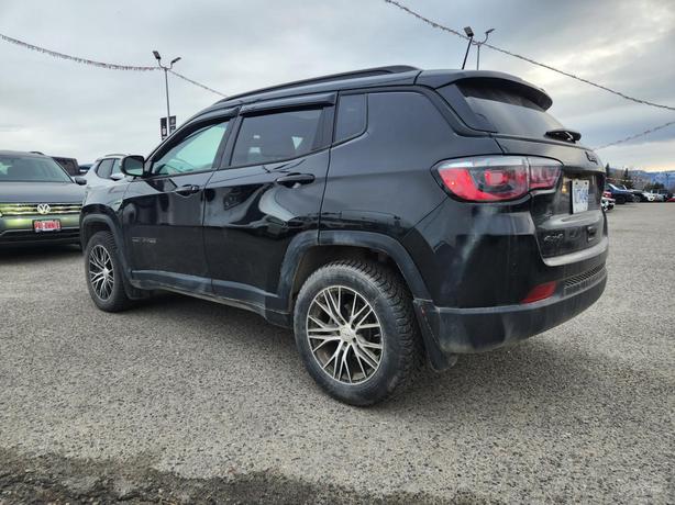 2025 Jeep Compass Altitude | Panoramic Sunroof | Alpine Speaker System | Power L image 4