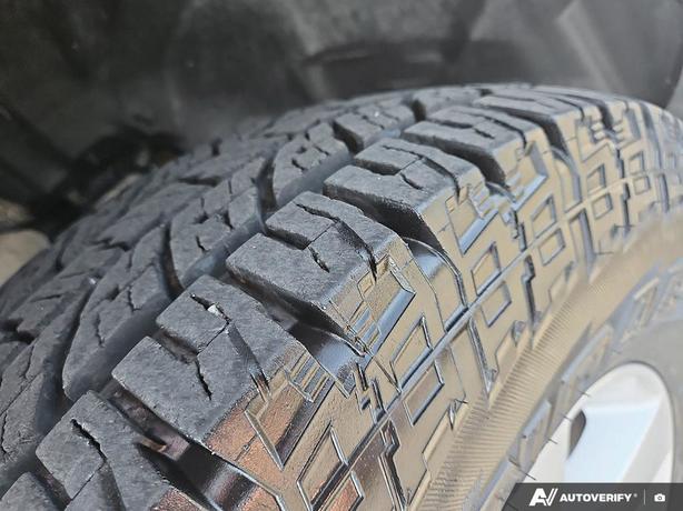 2022 RAM 1500 Classic SLT 4x4 Crew Cab 5'7 Box | Bluetooth Connectivity! clearan image 7