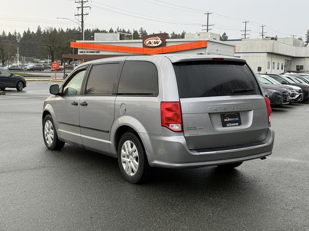 2017 Dodge Grand Caravan FWD- BC Local, Leather Shift Knob & Dual Zone A/C image 8