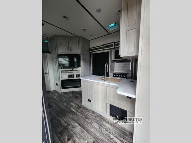 Used 2022 Keystone RV Fuzion Impact Edition 367 image 2
