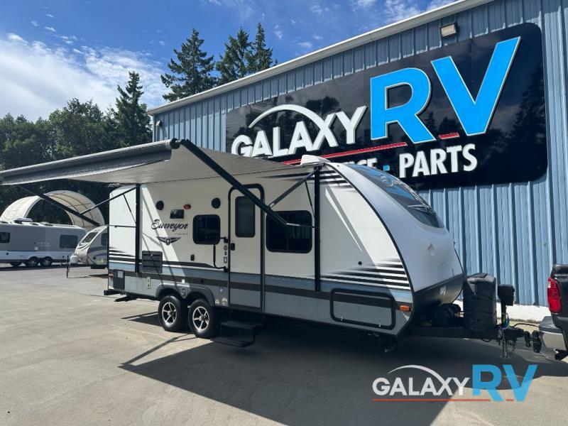Used 2017 Forest River RV Surveyor 201RBS display photo
