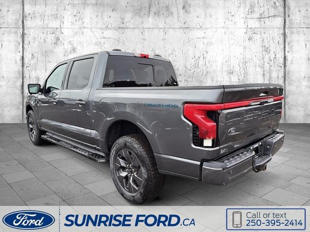 2023 Ford F-150 Lightning Lariat - 15.5-INCH SYNC® 4A TOUCHSCREEN, LEATHER-TRIMM image 7