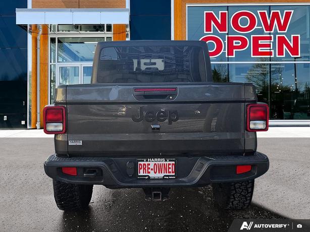 2022 Jeep Gladiator Sport S 4x4 | Heated Seats | Remote Start! image 5