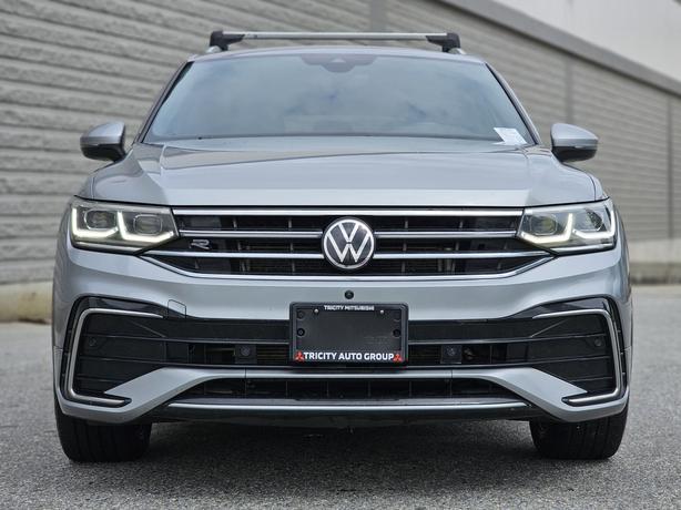 2022 Volkswagen Tiguan Highline R-Line - Sunroof, 7 Seats, No Accidents image 2