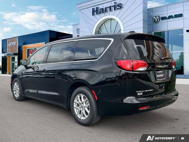 2024 Chrysler Grand Caravan SXT | Heated Seats! image 4