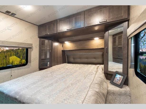 Used 2020 Grand Design Reflection 297RSTS image 4