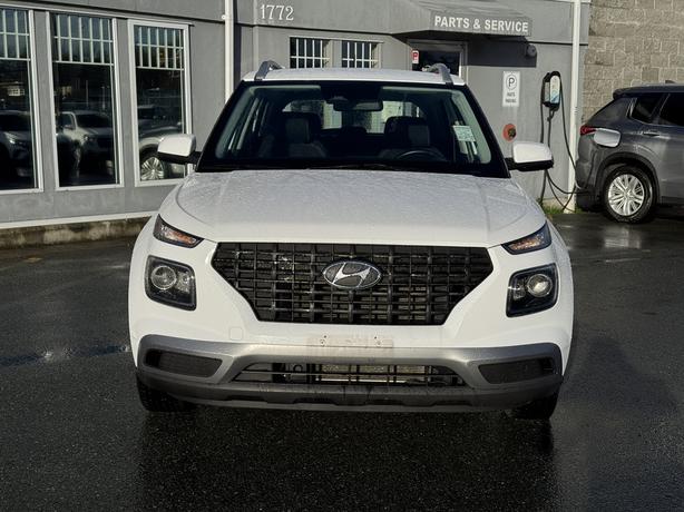 2023 Hyundai Venue Preferred - No Accidents, BC Local & Low Kilometer image 3