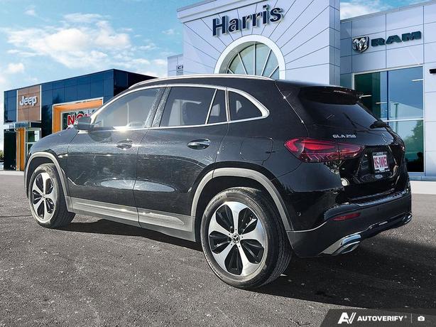 2024 Mercedes-Benz GLA 250 | Heated Seats! image 4