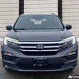 2017 Honda Pilot Touring PANORAMIC SUNROOF! LEATHER SEATING! POWER TAILGATE! thumbnail image 2