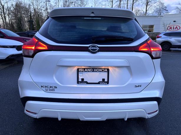 2024 Nissan Kicks SR image 6