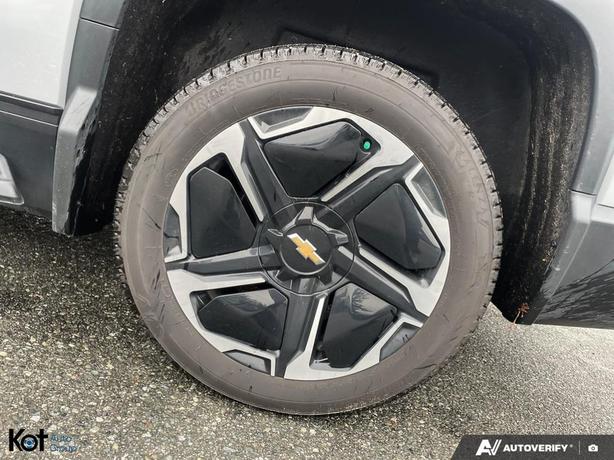 2025 Chevrolet Silverado EV e4WD Crew Cab Extended Range LT ONLY 20,032 KMS! FUL image 6