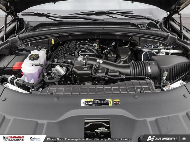 2025 Jeep Grand Cherokee L ALTITUDE | DEMO CLEAROUT - SAVE OVER $10,500 & FREE W image 6