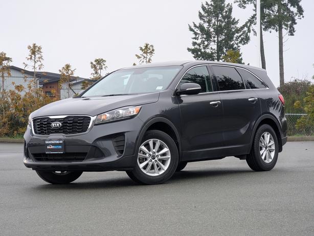 2019 Kia Sorento LX - No Accidents, Heated Seats, Phone Projection image 1