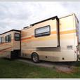 Used 2007 Fleetwood RV Bounder 38S thumbnail image 4