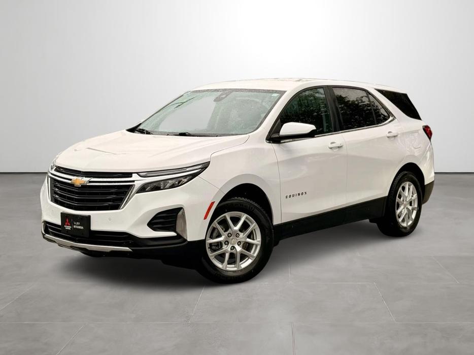 2022 Chevrolet Equinox LT - Heated Seats, Dual Climate Control display photo