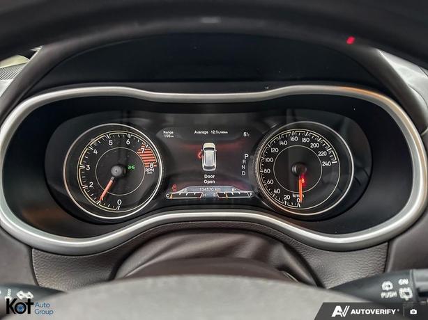 2017 Jeep Cherokee Overland ! PARKING SENSOR! REAR CROSS PASS! LOW KMS! POWER LI image 8