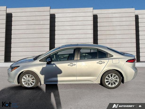 2020 Toyota Corolla LE image 3