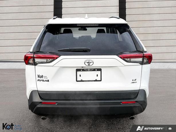 2019 Toyota RAV4 LE NO ACCIDENT! LOW KMS! BACKUP CAMERA! image 5