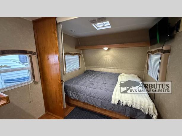 Used 2009 Gulf Stream RV Ameri-Lite 25BH image 7