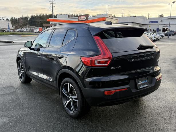 2021 Volvo XC40 R-DESIGN- BC Local, Power Moonroof & Low Km image 8