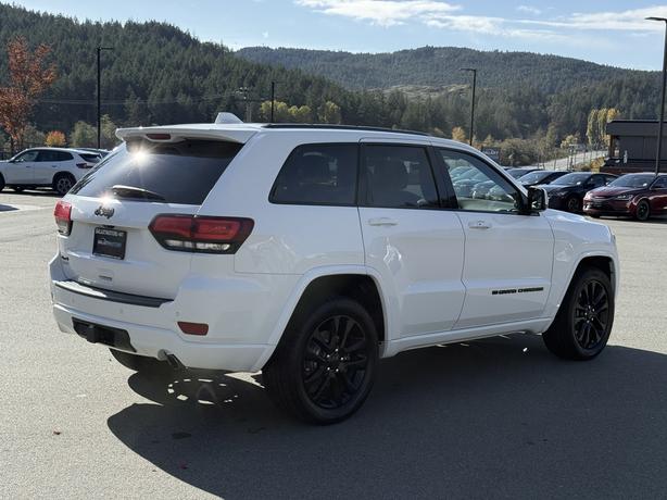 2022 Jeep Grand Cherokee WK Altitude image 6