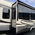 Used 2020 Grand Design Solitude 310GK thumbnail image 4