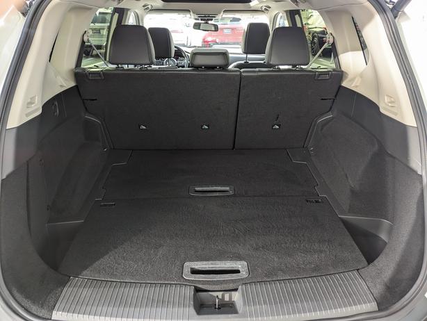 2023 Nissan Rogue SL - No Accidents, AWD, Sunroof, Leather image 8