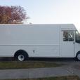 2006 Ford Econoline E-450 Utilimaster 16 Foot Cargo Step Van with Rear Shelving thumbnail image 6
