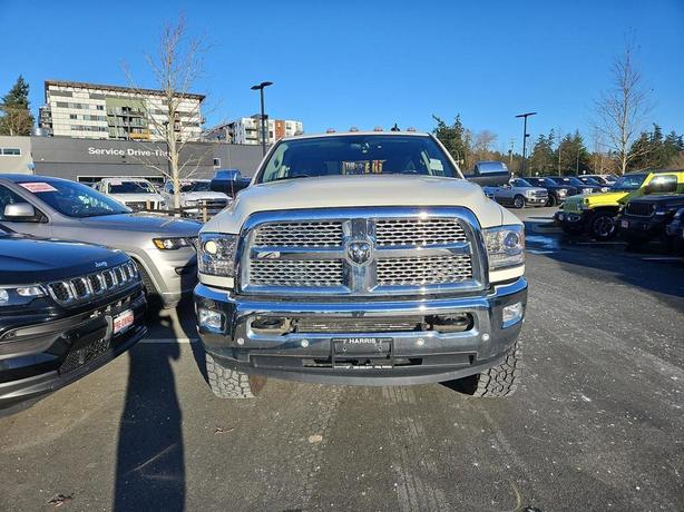 2018 RAM 3500 Laramie 4x4 Crew Cab 6'4 Box | No Reported Accidents! image 2