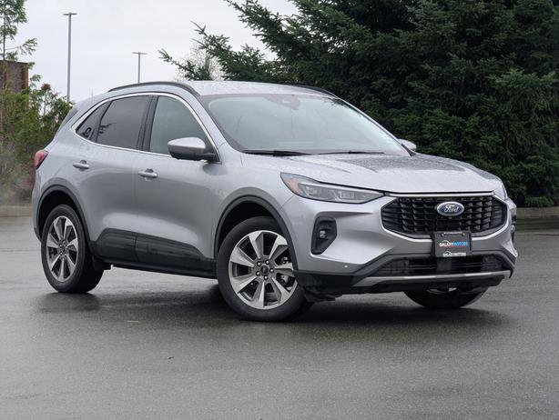 2024 Ford Escape Platinum - No Accidents, AWD, Heated Seats, NAV image 4