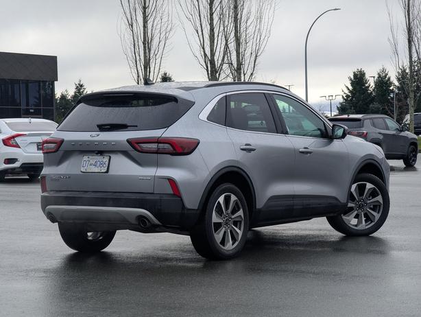 2024 Ford Escape Platinum - No Accidents, AWD, Heated Seats, NAV image 6