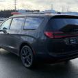 2023 Chrysler Pacifica Touring L AWD thumbnail image 8