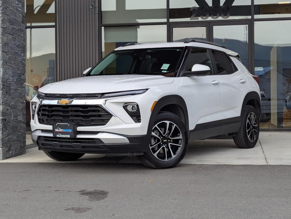 2025 Chevrolet TrailBlazer LT - No Accidents, AWD, Heated Seats display photo