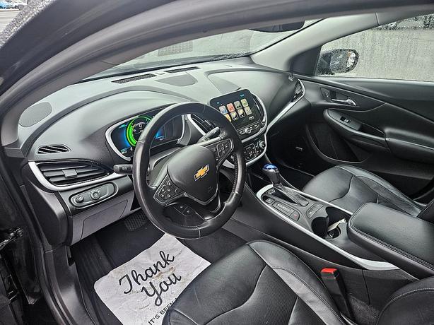 2017 Chevrolet  Volt LT image 8