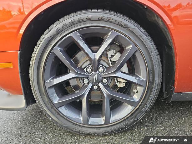 2023 Dodge Challenger R/T RWD | No Reported Accidents | One Owner! image 6