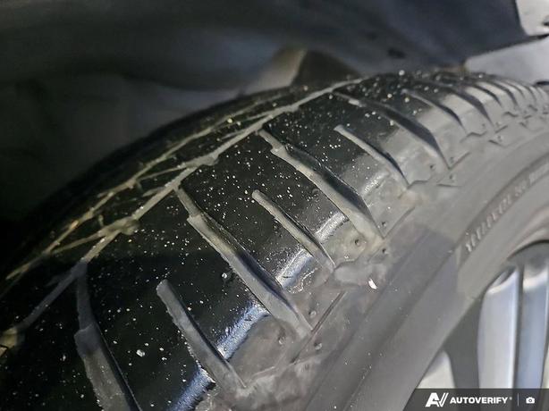 2023 Infiniti QX80 LUXE 7-Passenger | No Reported Accidents! image 7