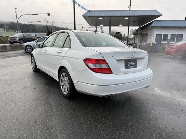 2010 Mercedes-Benz C-Class image 5