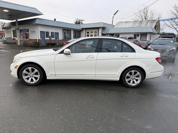 2010 Mercedes-Benz C-Class image 6