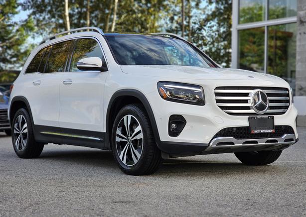 2024 Mercedes-Benz GLB 250 - Nav, Sunroof, Memory Seats, Manager Demo image 3