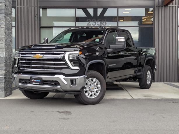 2024 Chevrolet SILVERADO 3500HD LTZ - 6.6L V8, Crew Cab, 6'9" Bed, 4x4 image 1