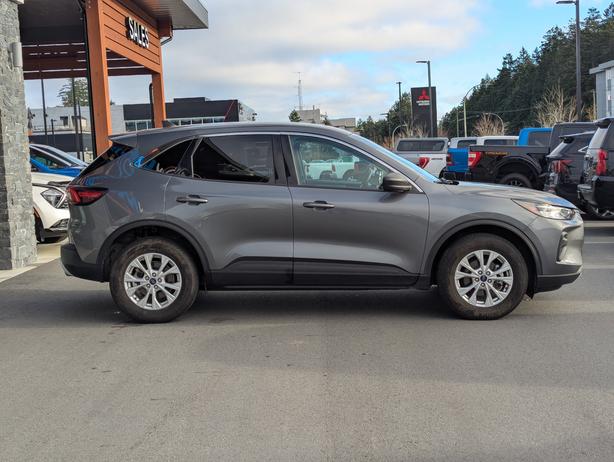 2023 Ford Escape Active - No Accidents, AWD, Heated Seats image 6