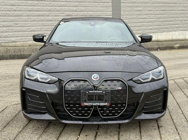 2022 BMW i4 M50 - New Tires, No Accidents, 360 Cameras image 3